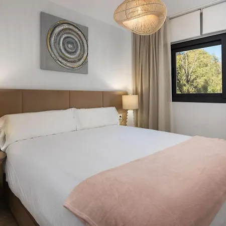 One 80 By Alfresco Apartment